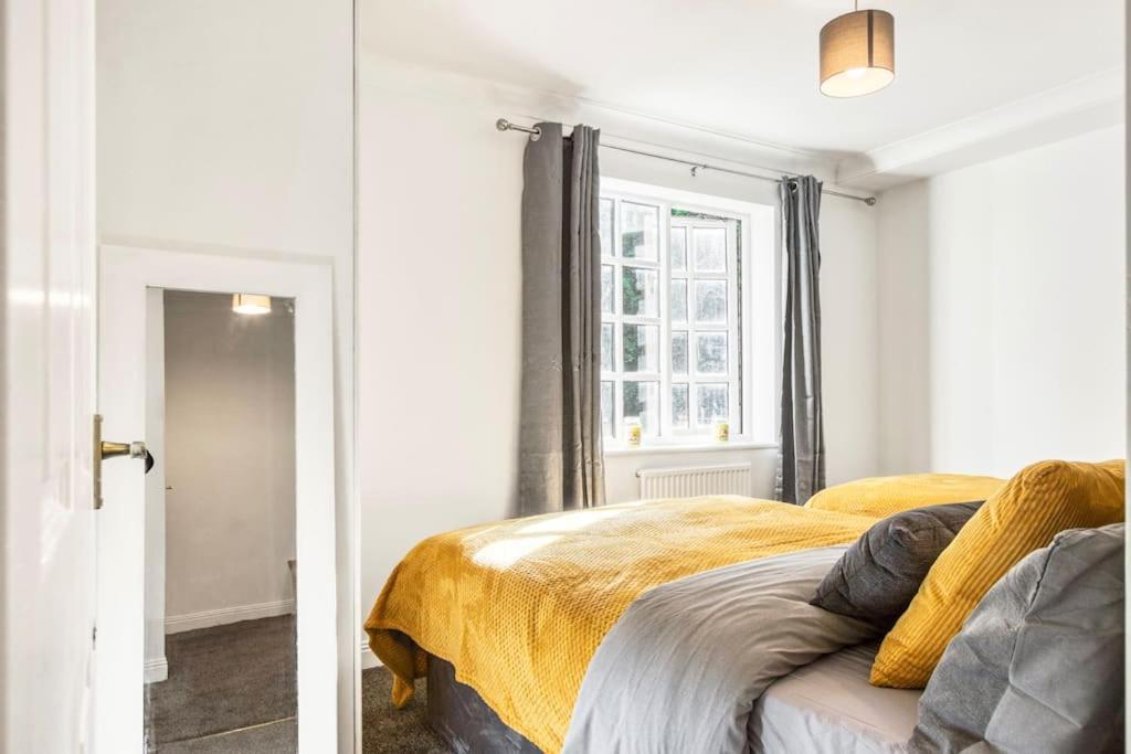 Very Tower Bridge - 2 Bdr - 2 Bath *