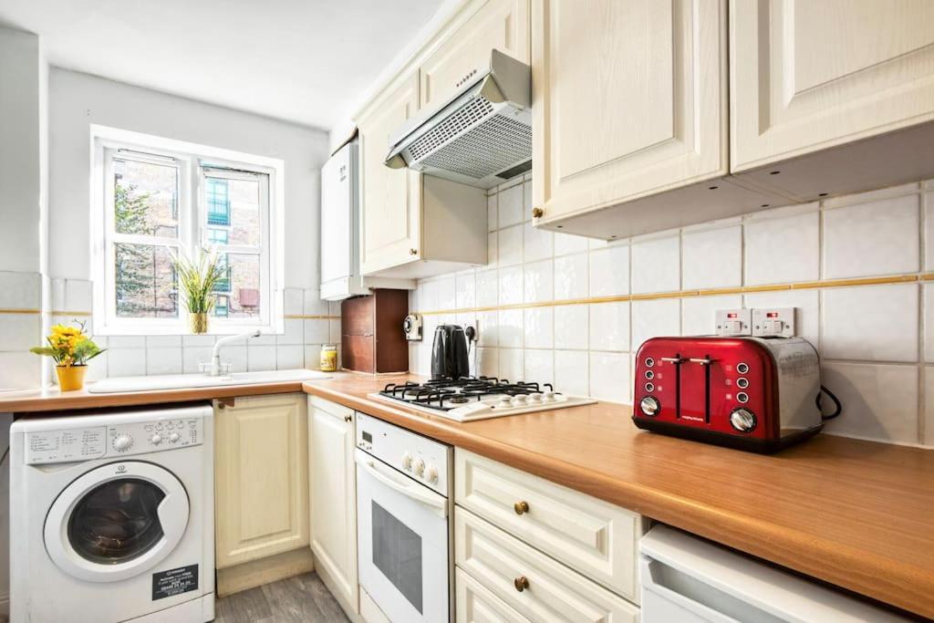 Very Tower Bridge - 2 Bdr - 2 Bath Apartamento Londres