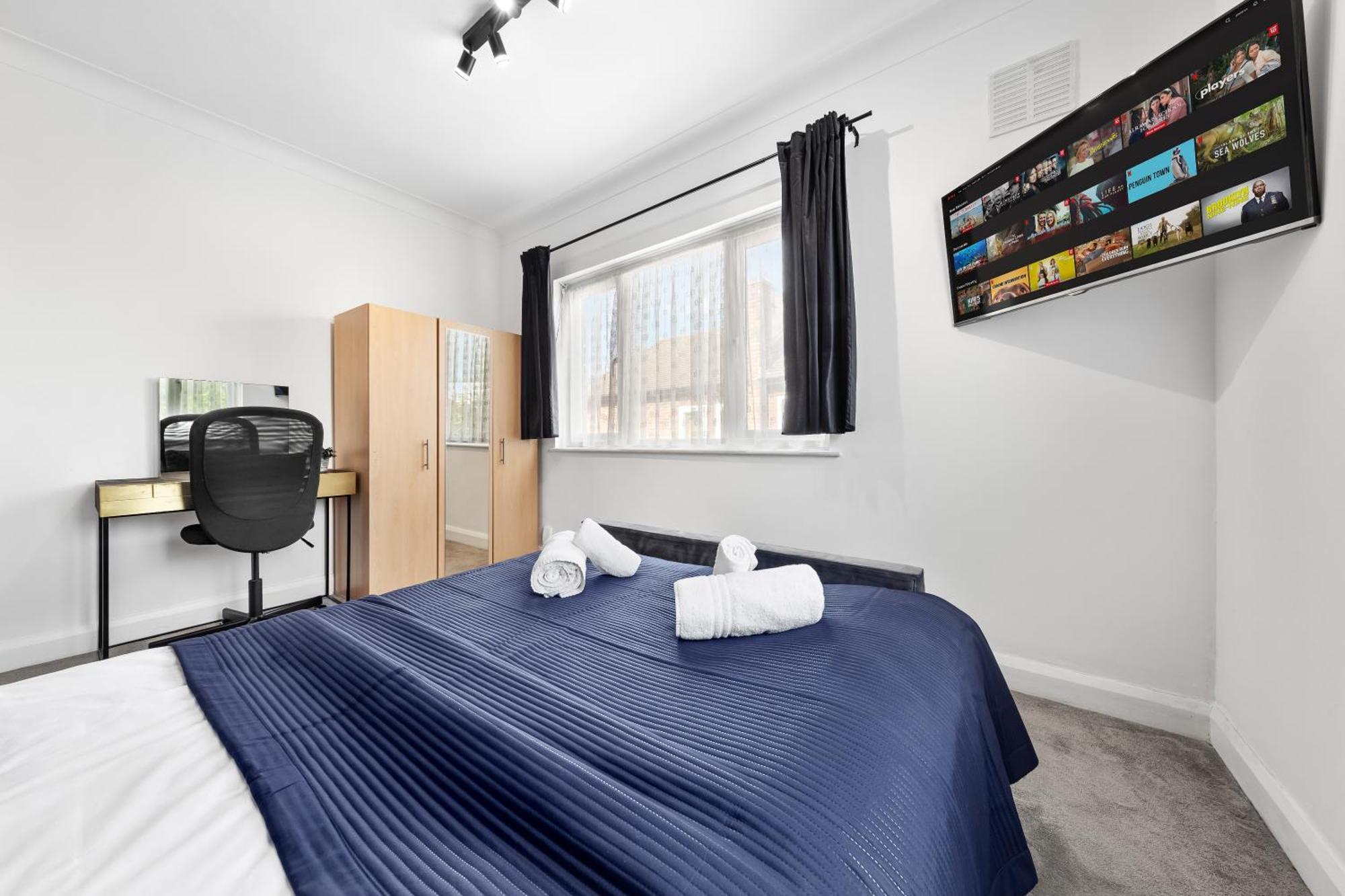 Duplex 3 Bed - Near Station - Golders - *