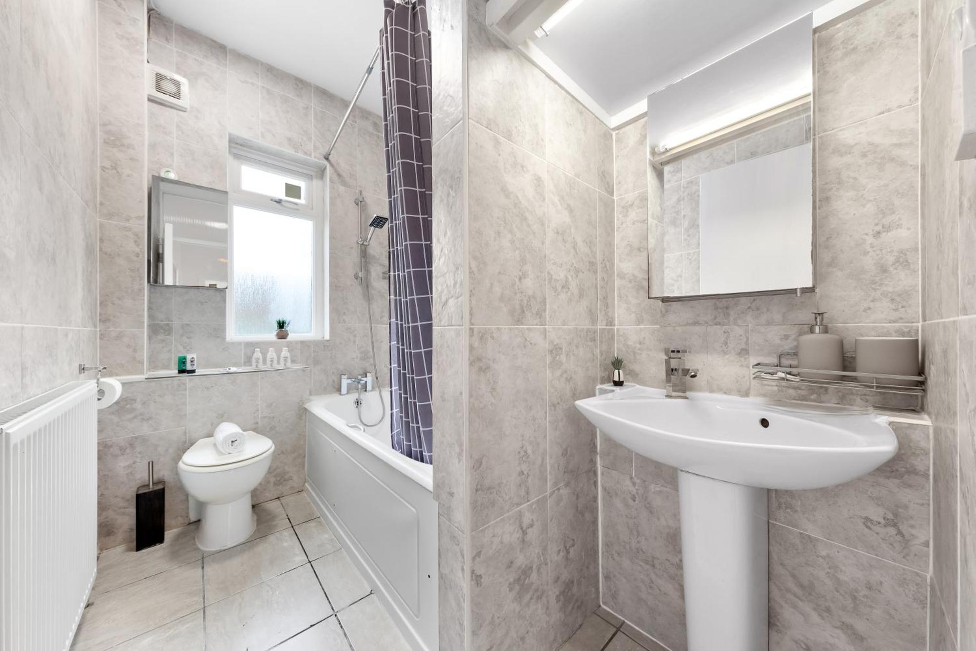 Duplex 3 Bed - Near Station - Golders - Londres