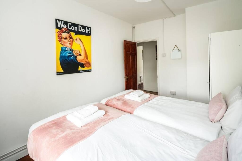 Cosy 3bd For 6 / 6 Beds Apartamento Londres