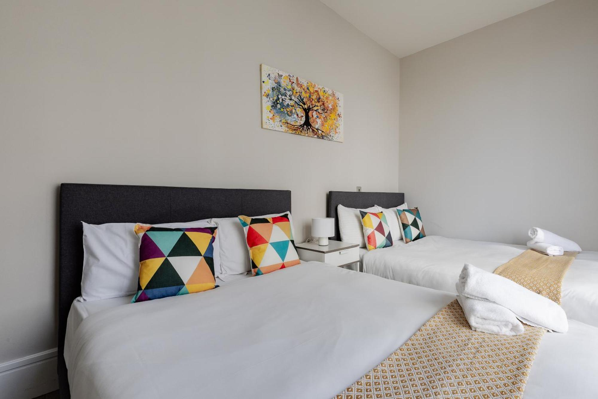Superb Opposite Edgware Road Station Appartement *
