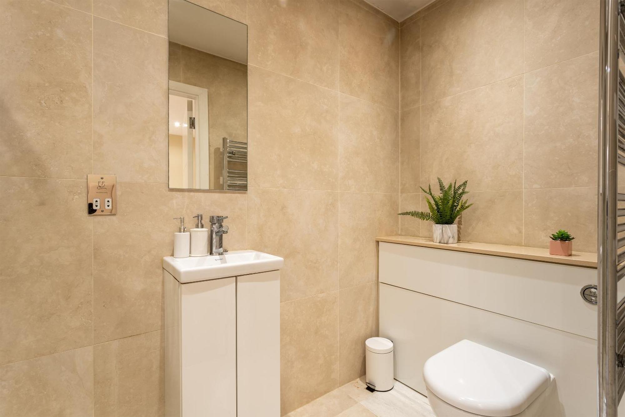 Luxury 2 Bedroom Flat In Holborn London