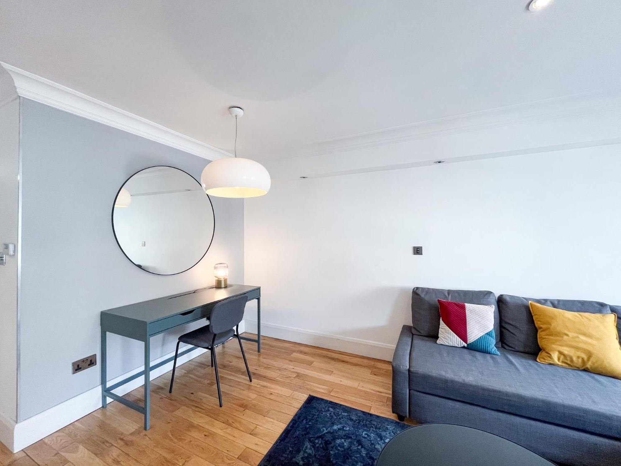 Apartamento Large And Very Stylish P1