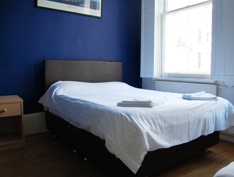 The W14 Kensington 4* Londen