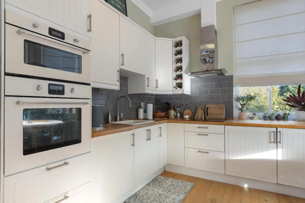 1 Bedroom Beautiful Victoria Park * Londres