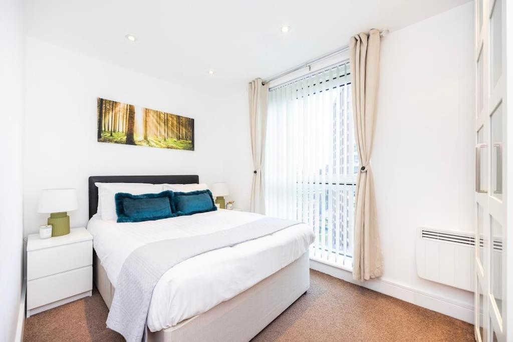 Apartamento Contemporary 2 Bedroom Flat In Canary Wharf Londres