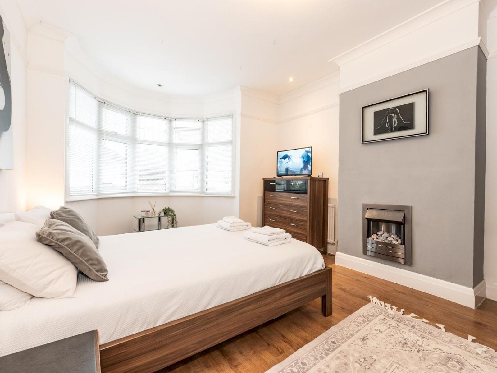 Hébergement de vacances Spacious 4-bed House Direct Link To Pass The Keys Londres