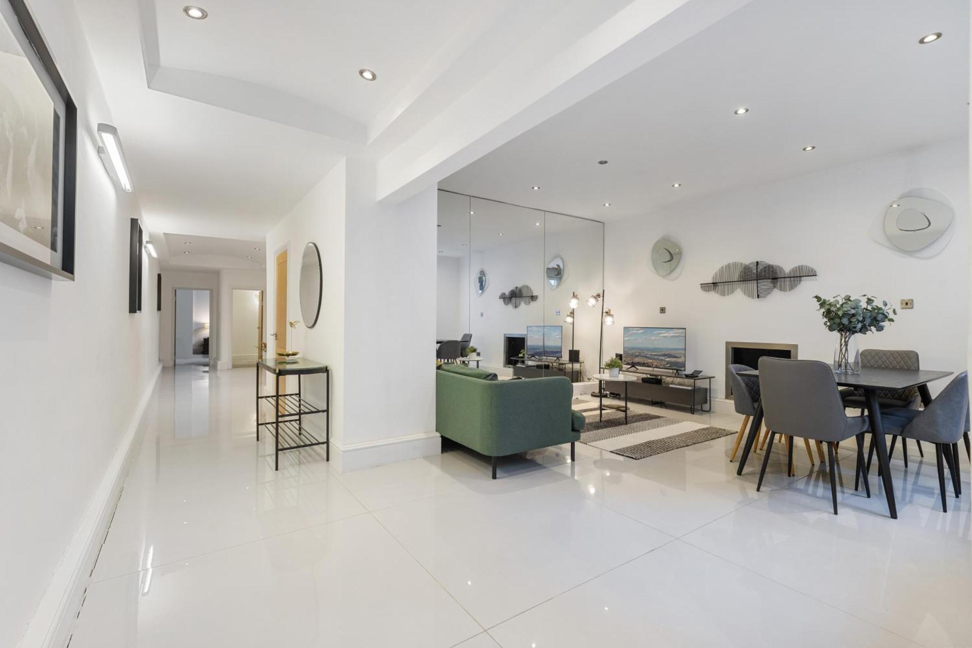 Heavenly Stays, Kensington, Luxurious 3-bd Oasis Londres