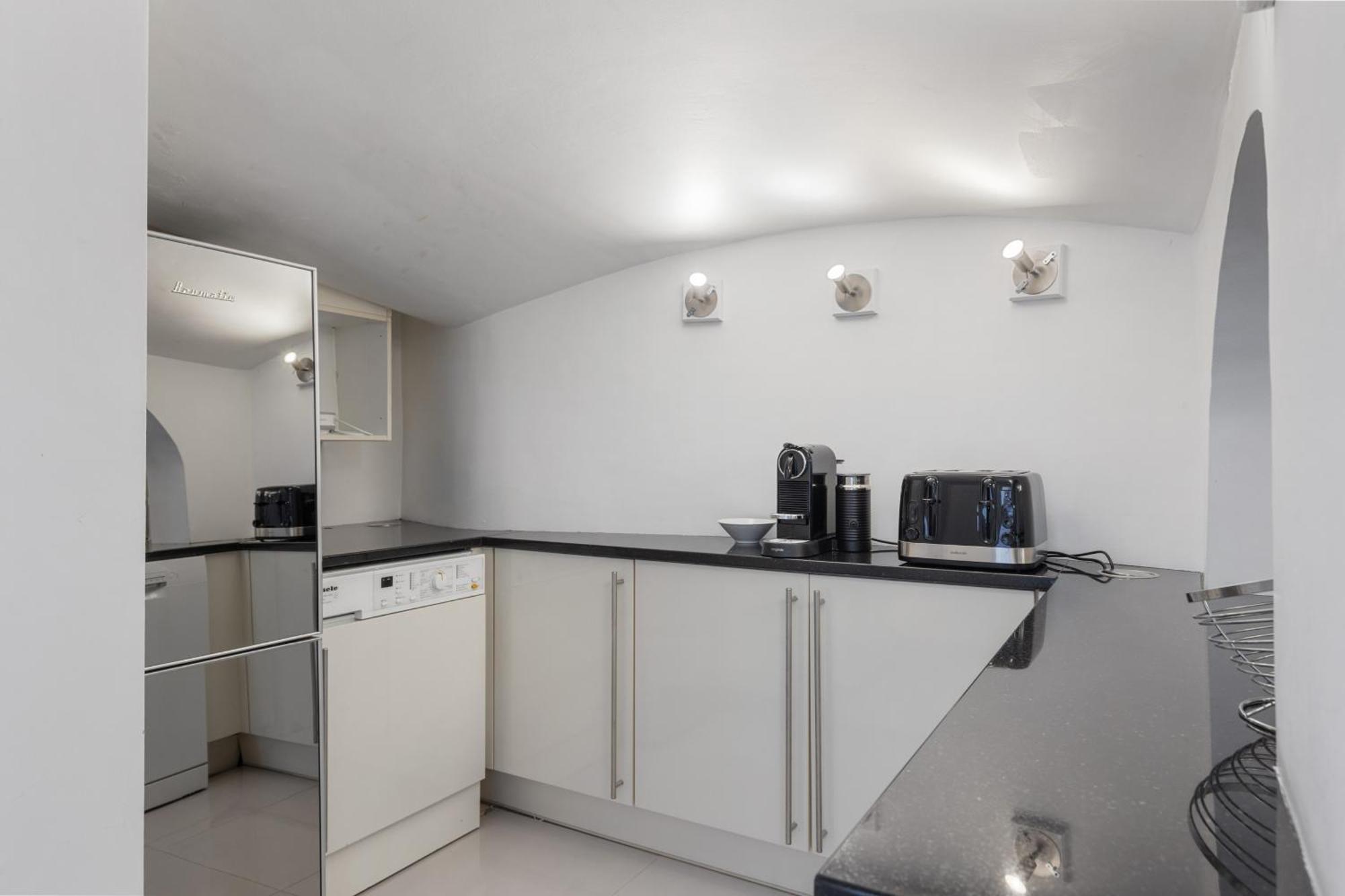 Appartement Heavenly Stays, Kensington, Luxurious 3-bd Oasis *