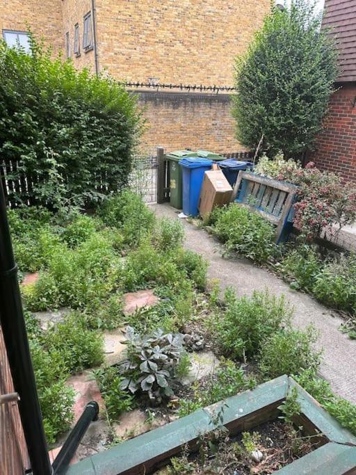 Hébergement de vacances I Bed Flat By Southwark Park With Garden And 10 Min Walk To Bermondsey And Surrey Quays Station Londres