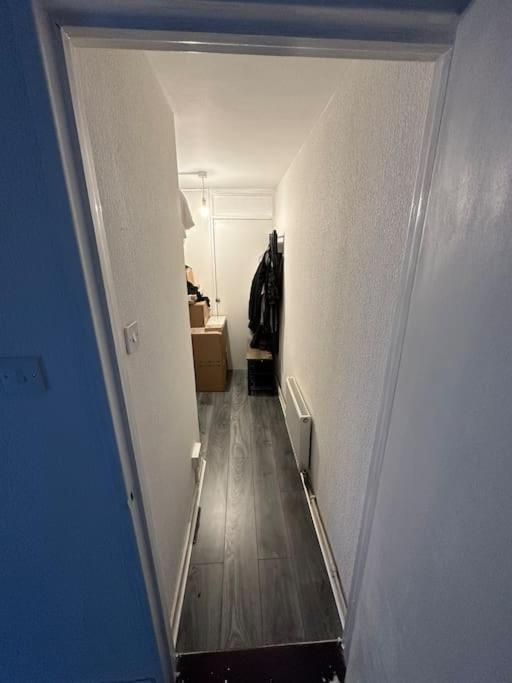 I Bed Flat By Southwark Park With Garden And 10 Min Walk To Bermondsey And Surrey Quays Station Hébergement de vacances *