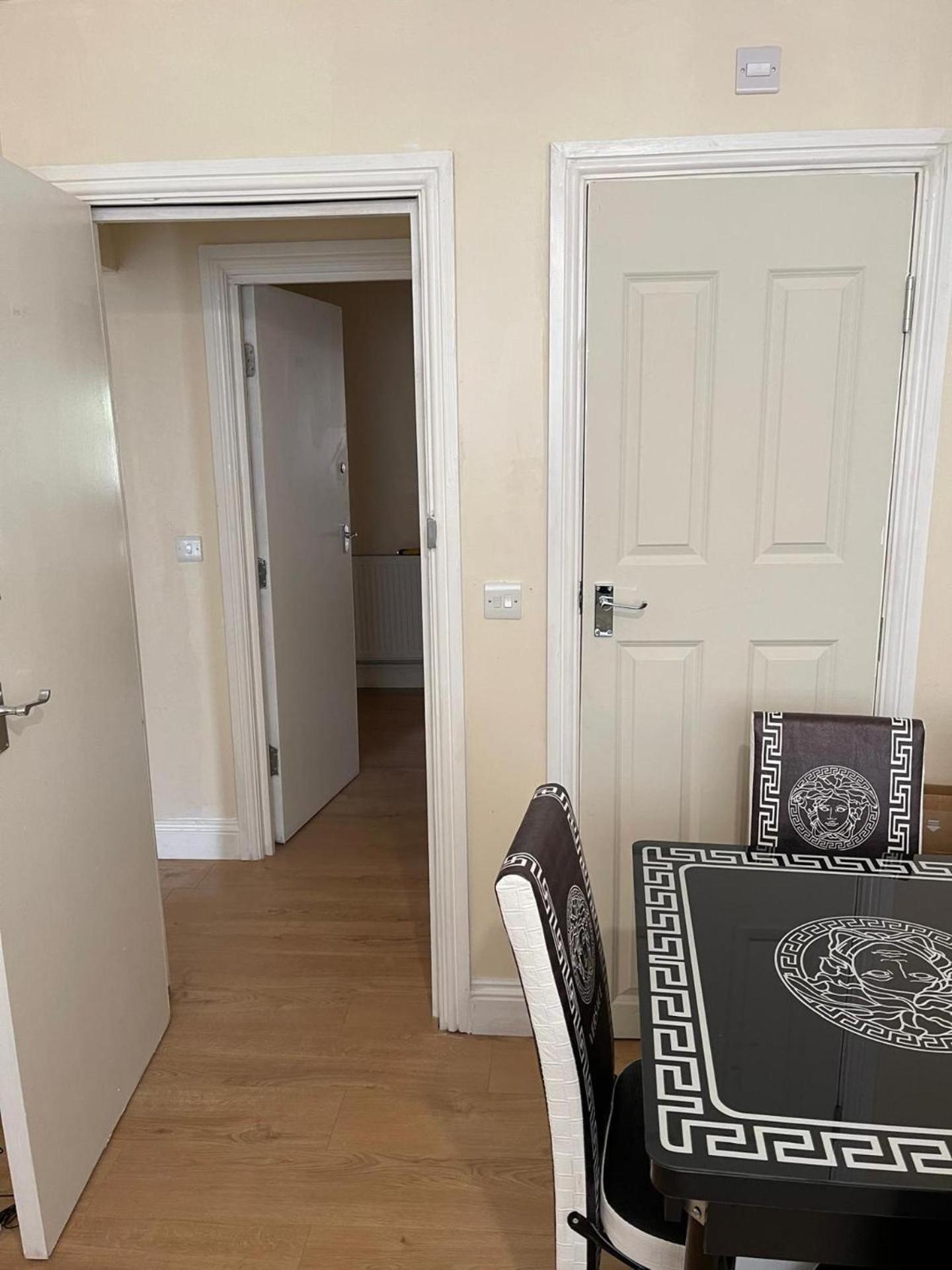 4 Beds Sleeps 15 Near Lcy Airport & Excel Сasa de vacaciones *