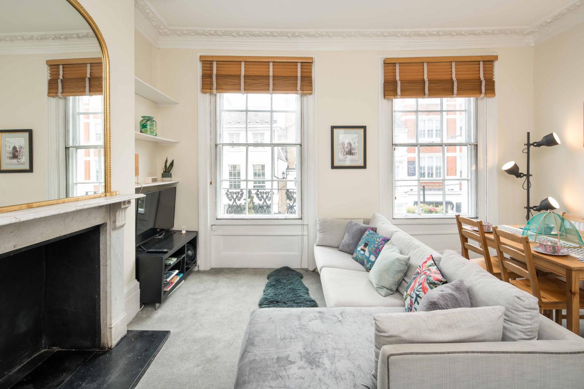 High-ceiling Gorgerous Victorian Flat With Private Garden - 3 Mins To Hyde Park, Kensington Palace, 8 Mins Nottinghill, High Street Kensington Station * Londres