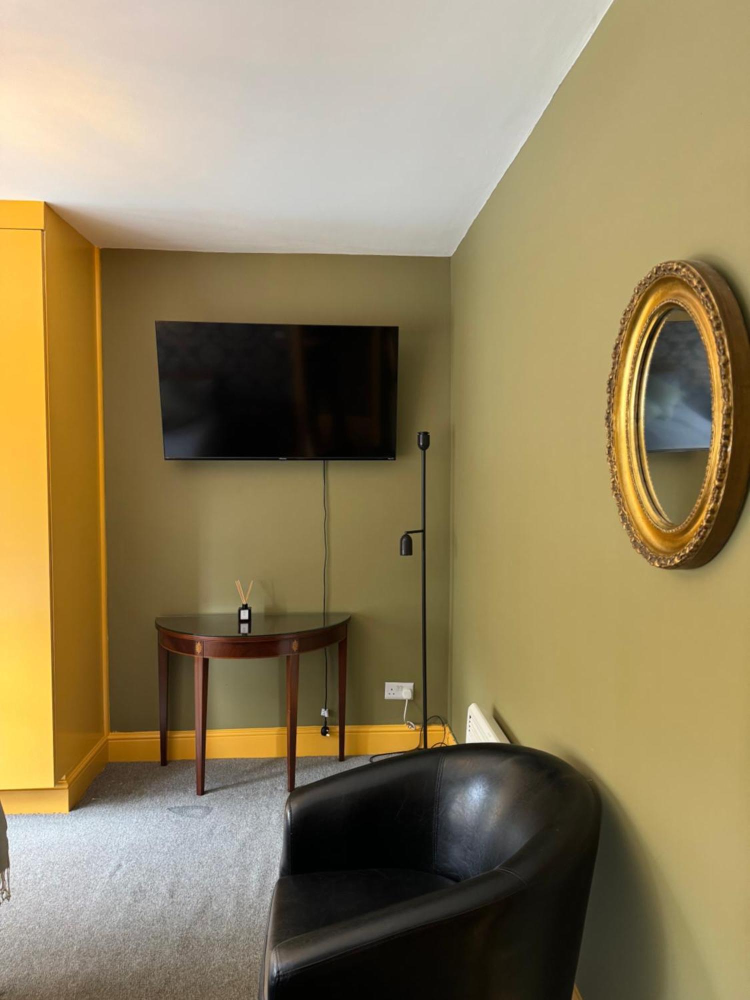 A Lovely 1 Bedroom Flat / Modern-cosy Apartment London