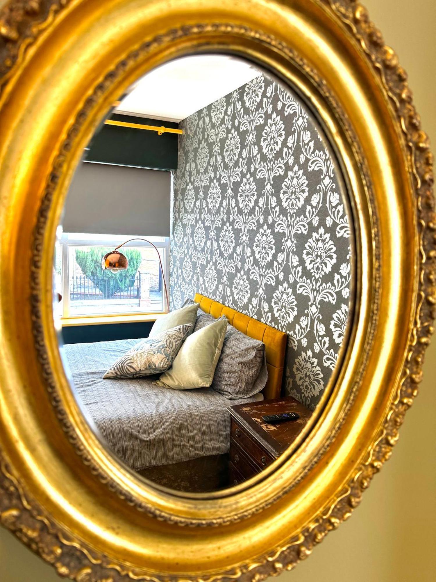 A Lovely 1 Bedroom Flat / Modern-cosy * London