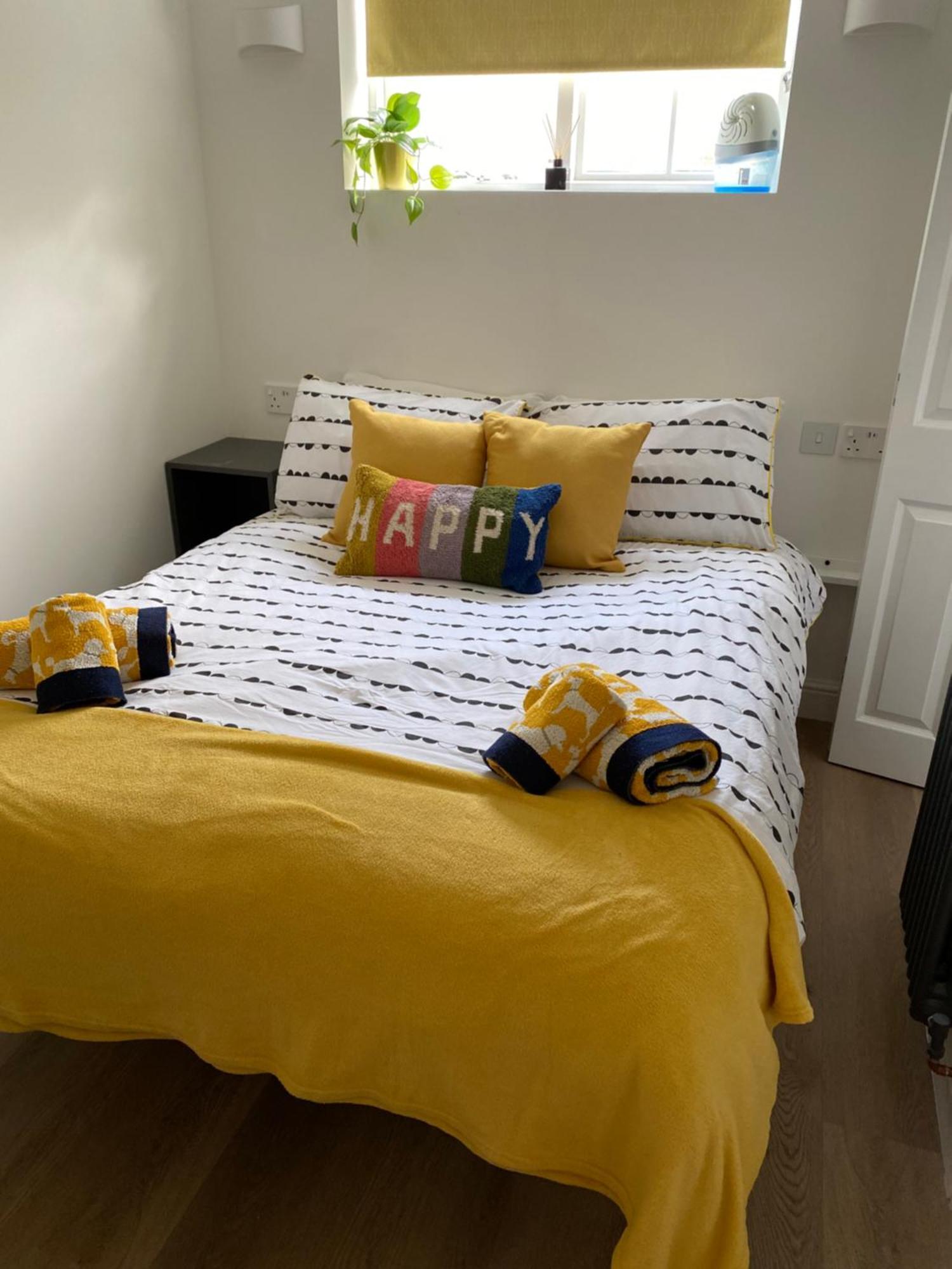 Two Bedroom Two Bathrooms Superior Londen