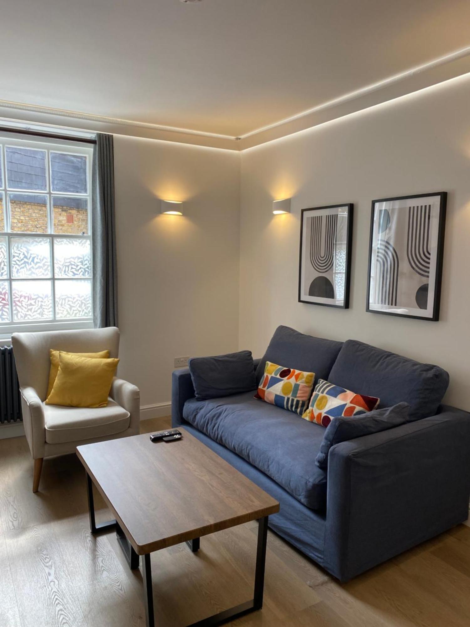 Two Bedroom Two Bathrooms Superior Londen