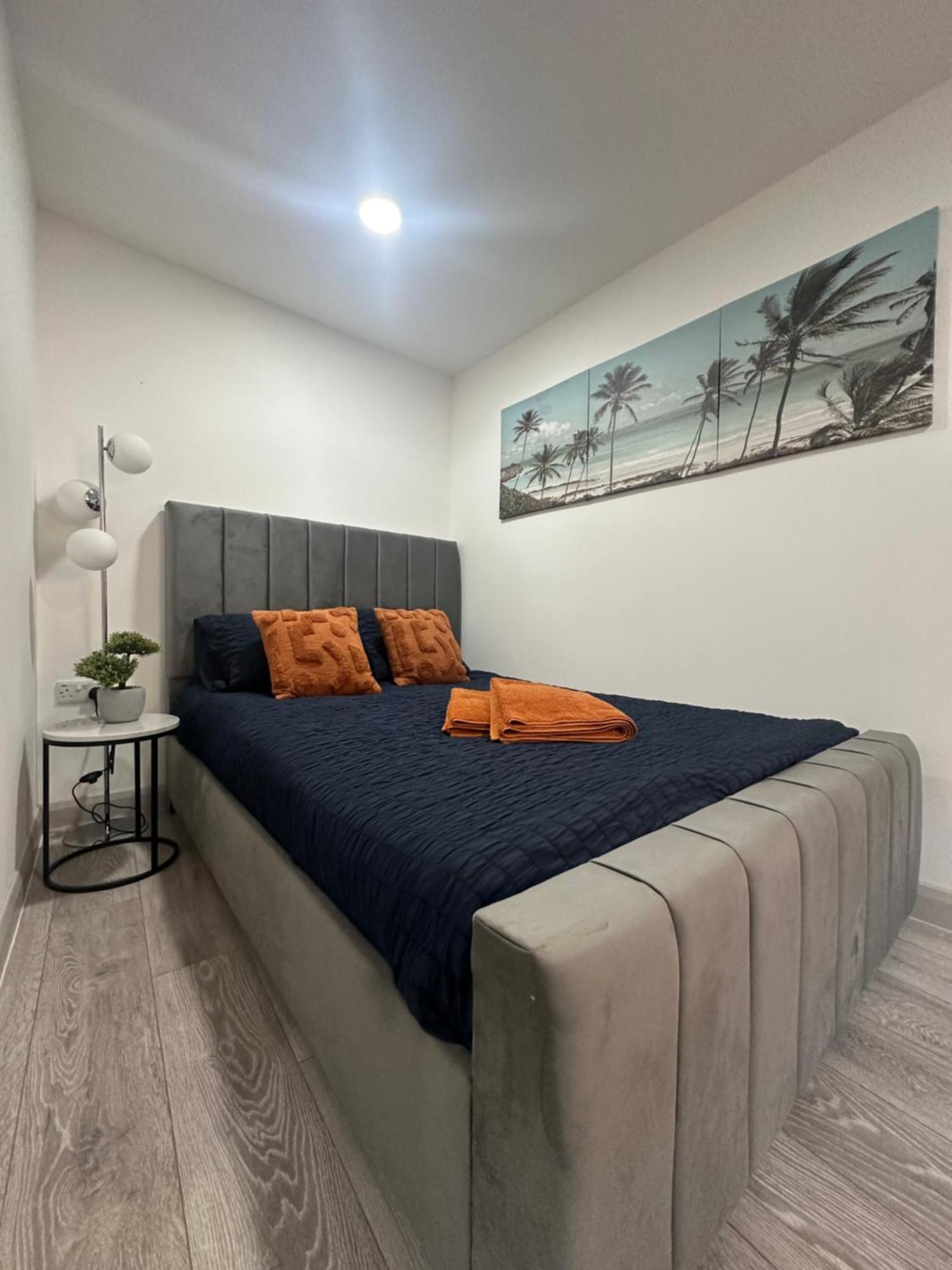 Apartment Luxury Flat In London! E1!f3 *