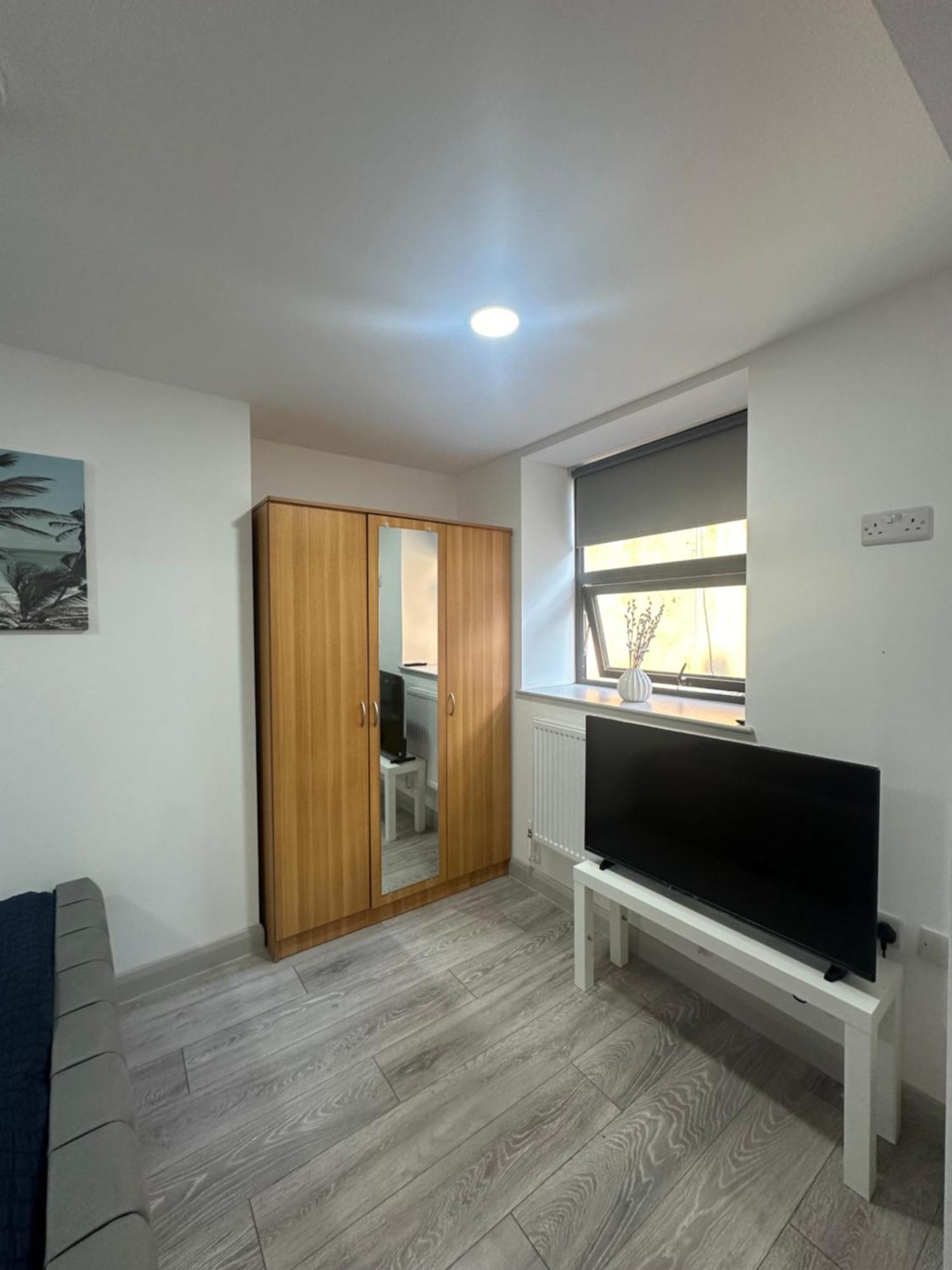 Apartment Luxury Flat In London! E1!f3 London