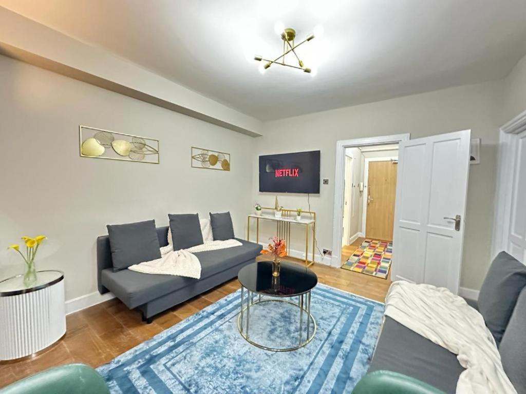 Comfortable Near Hyde Park Apartamento *