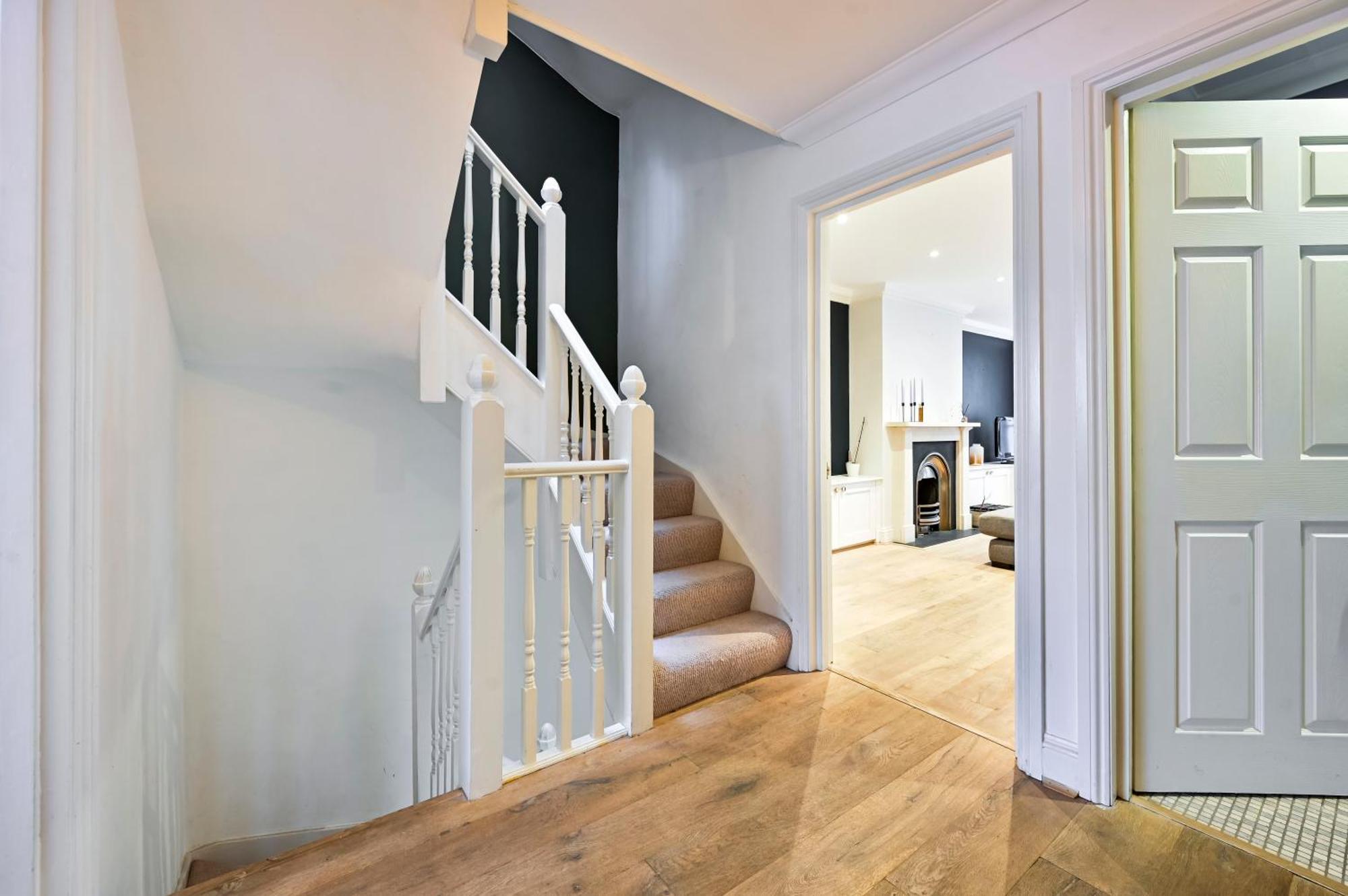 5 Bed House - Fancy - Sleep Up To 12 - * Londres
