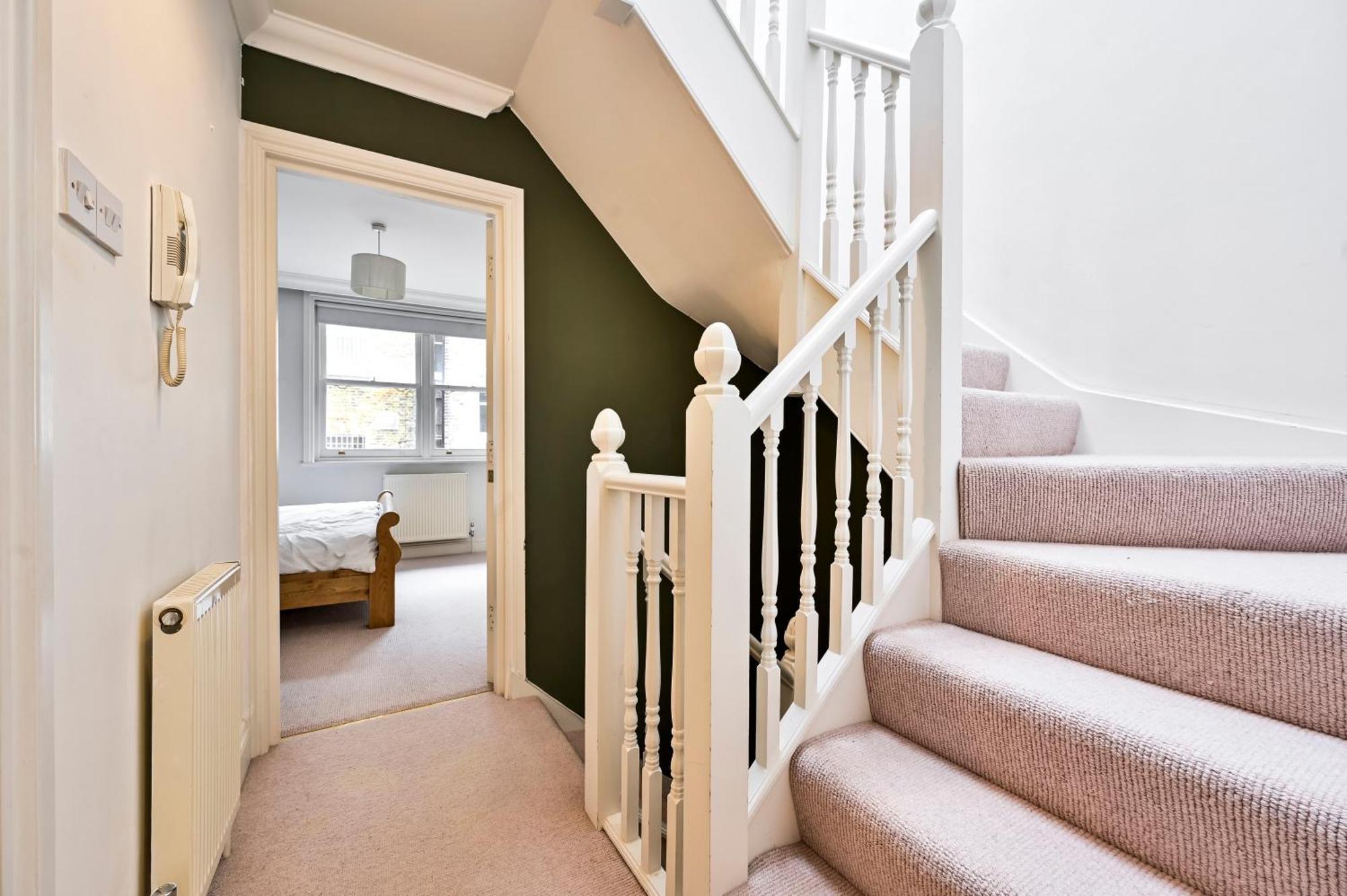 Casa de Férias 5 Bed House - Fancy - Sleep Up To 12 - Londres