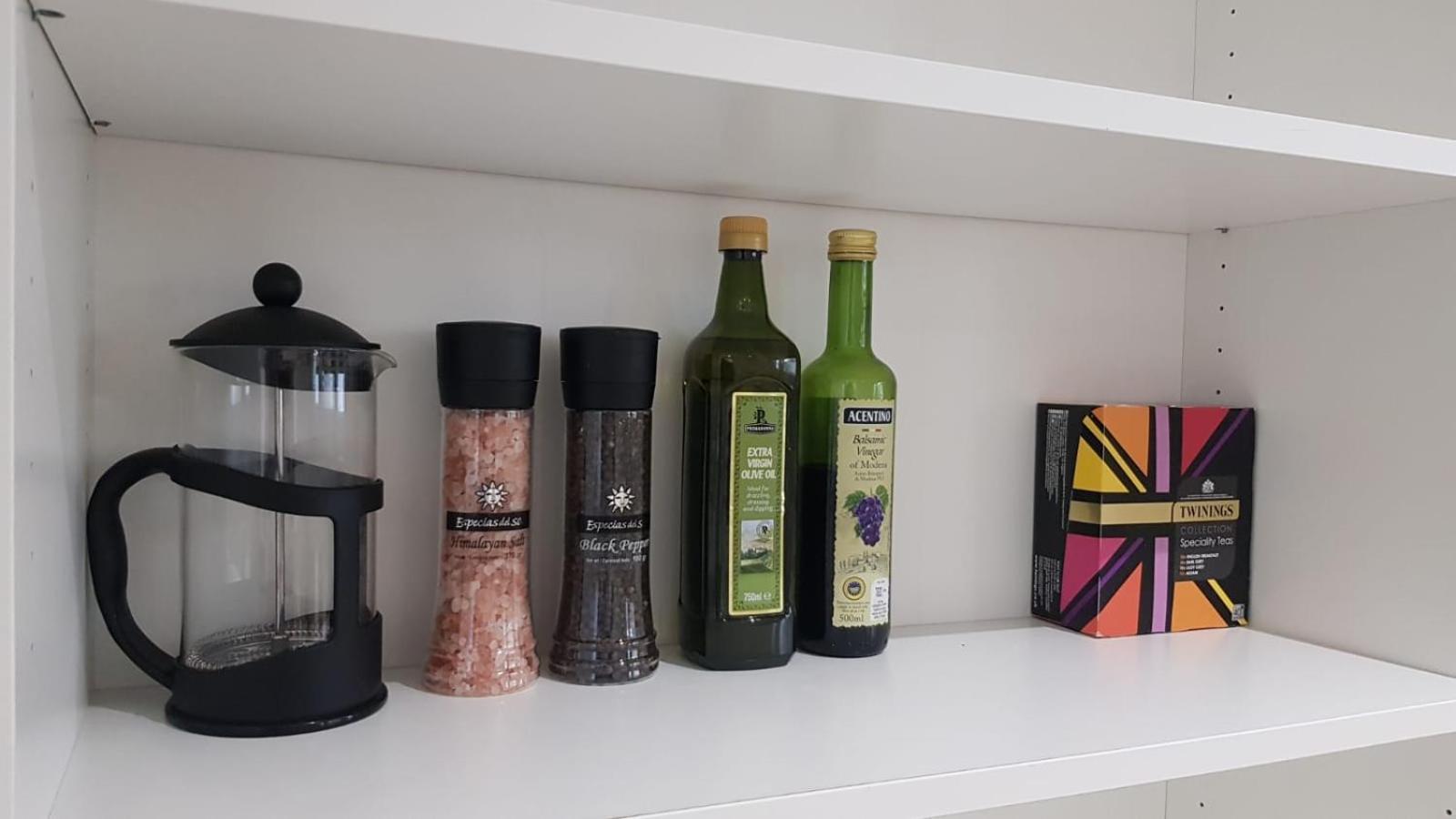 Casa de Férias 5 Bed House - Fancy - Sleep Up To 12 - Londres