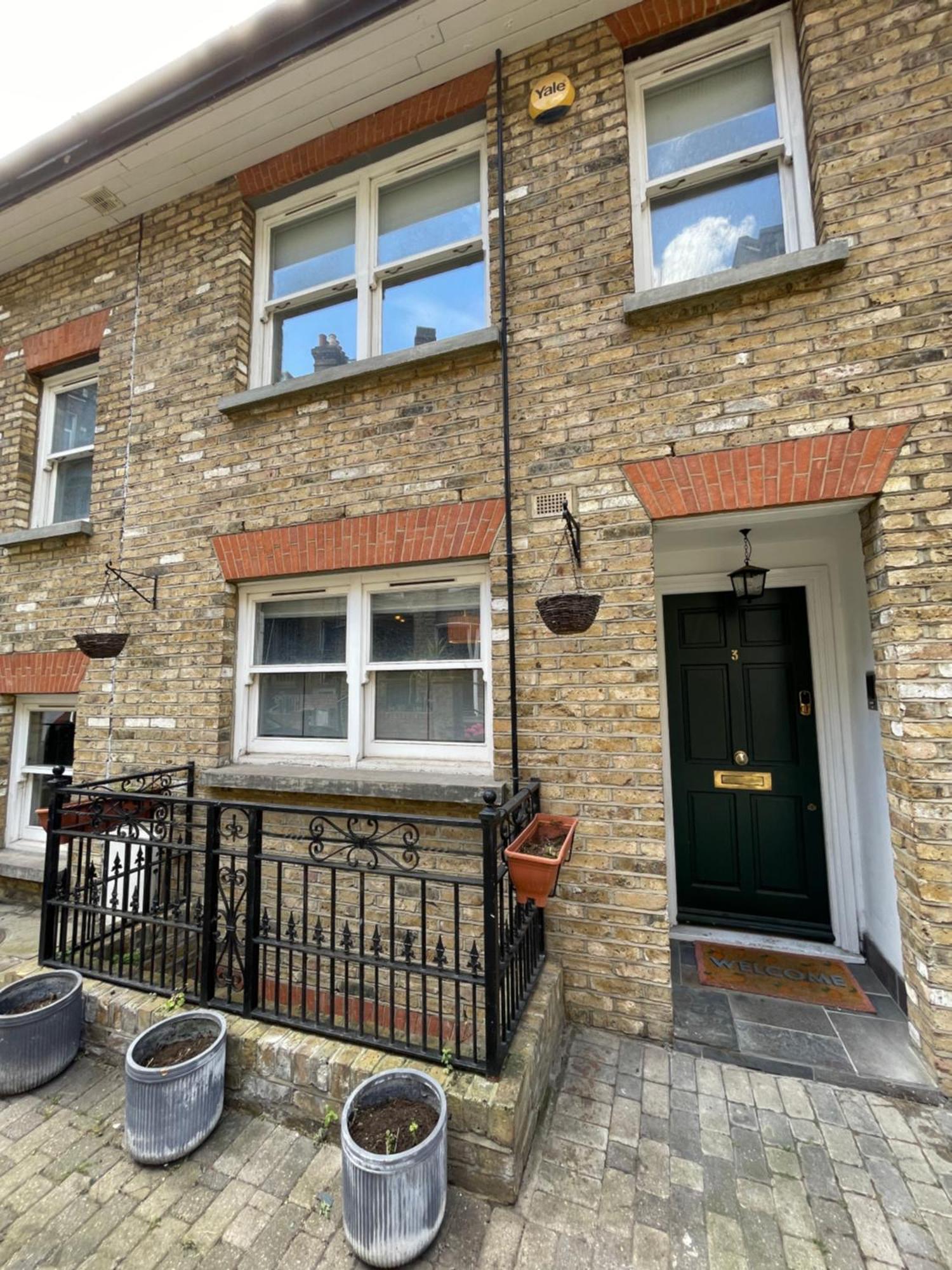 5 Bed House - Fancy - Sleep Up To 12 - Casa de Férias Londres