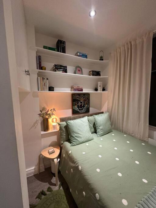 Petit In Paddington Apartment *
