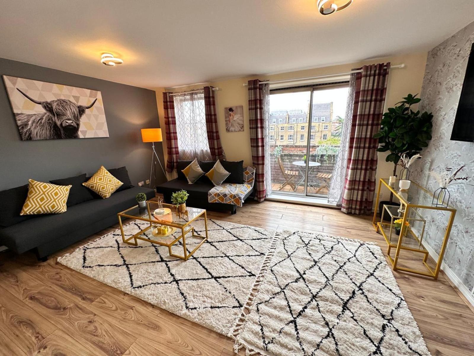 Kensington Two Bedroom Near Cromwell Hospital Appartement *