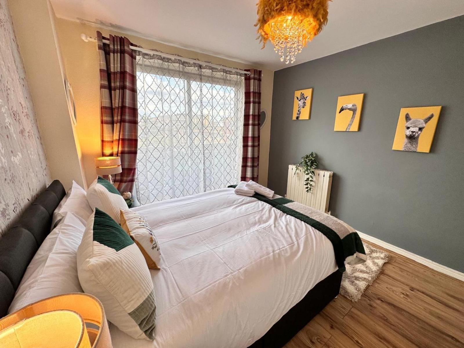 Kensington Two Bedroom Near Cromwell Hospital