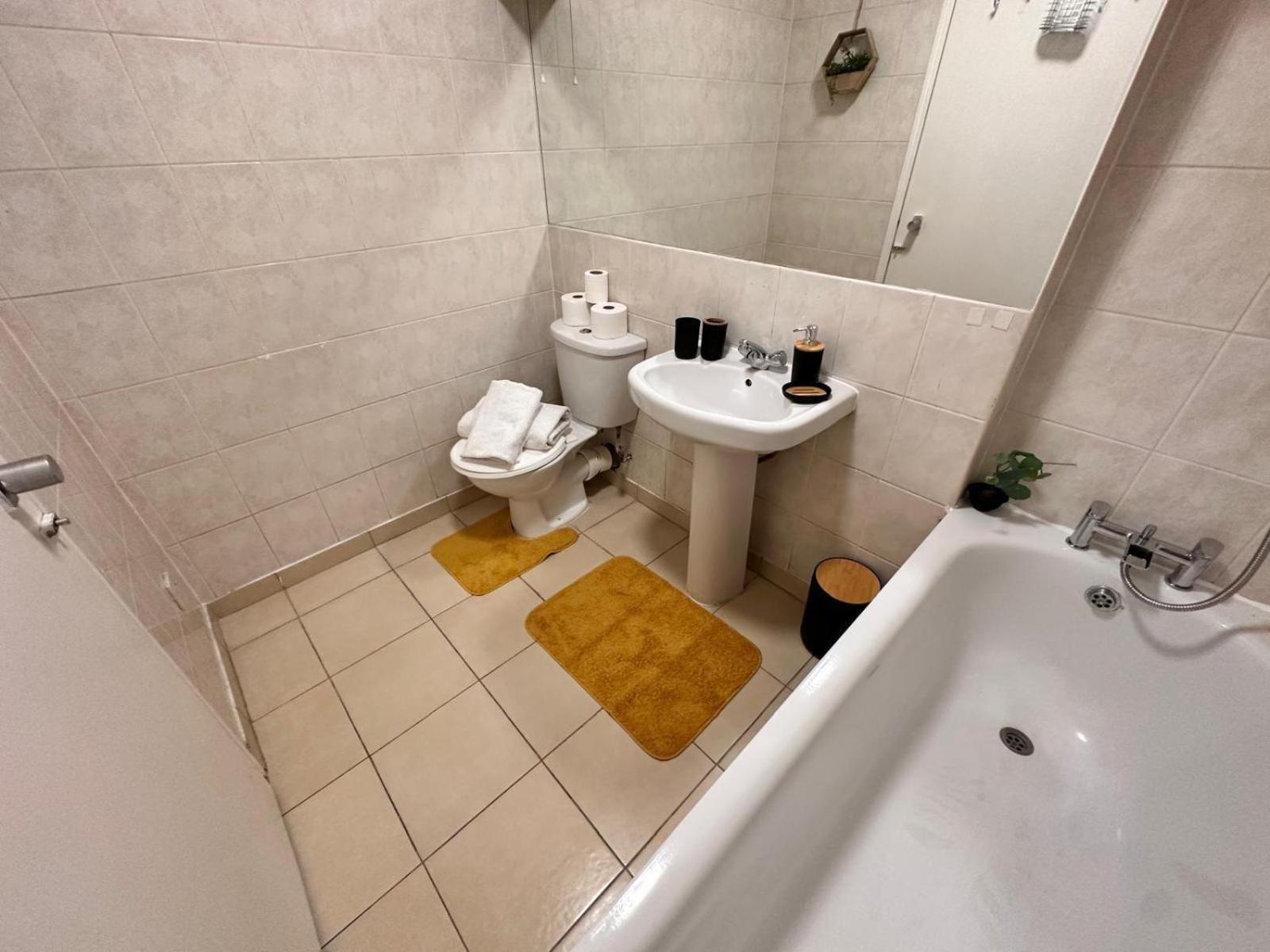 Kensington Two Bedroom Near Cromwell Hospital Appartement