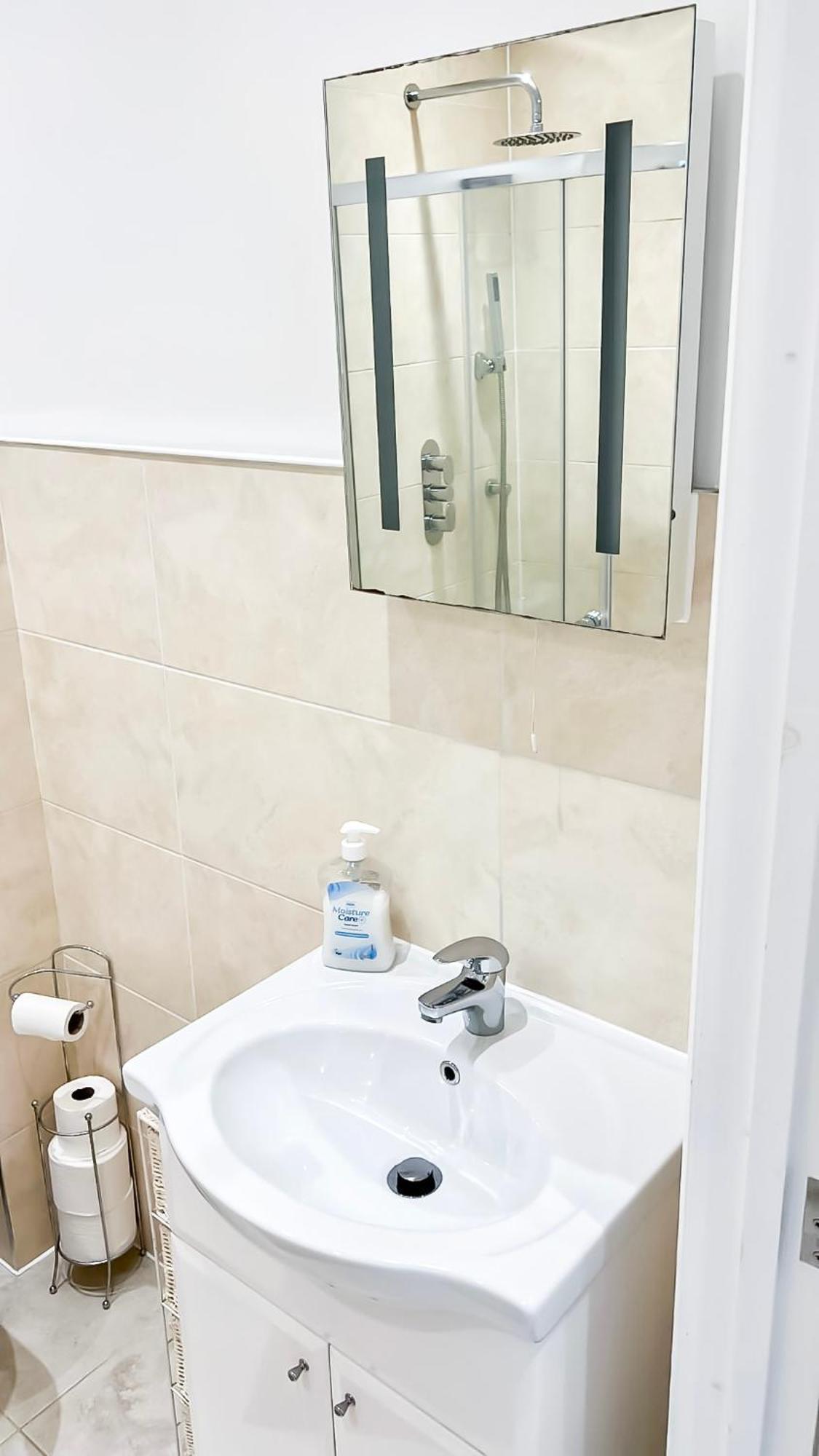 Charming 2-bedroom Flat In Shepherd's Bush, Near Hammersmith Londres