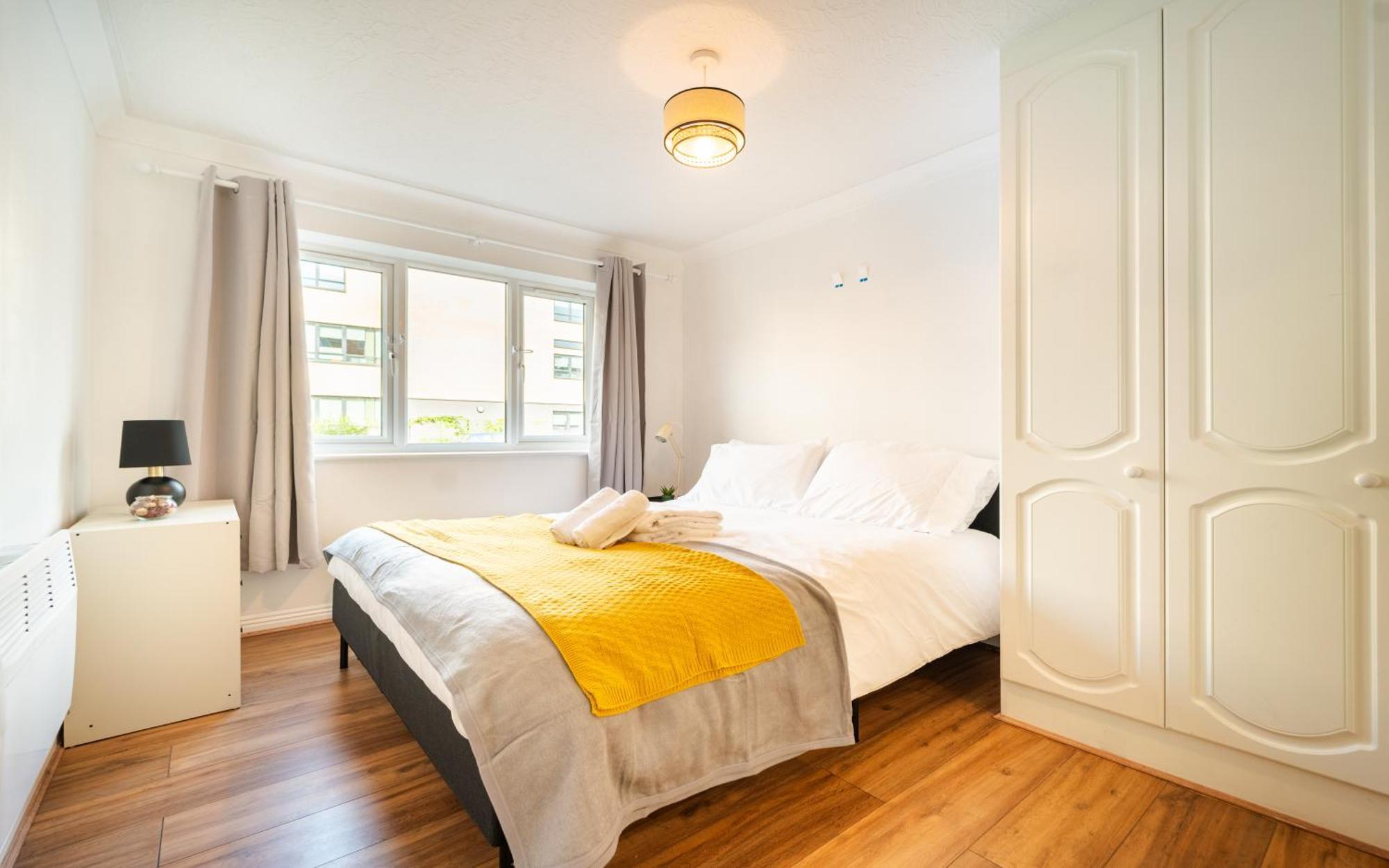 Bright And Spacious Flat With Free Parking Londres