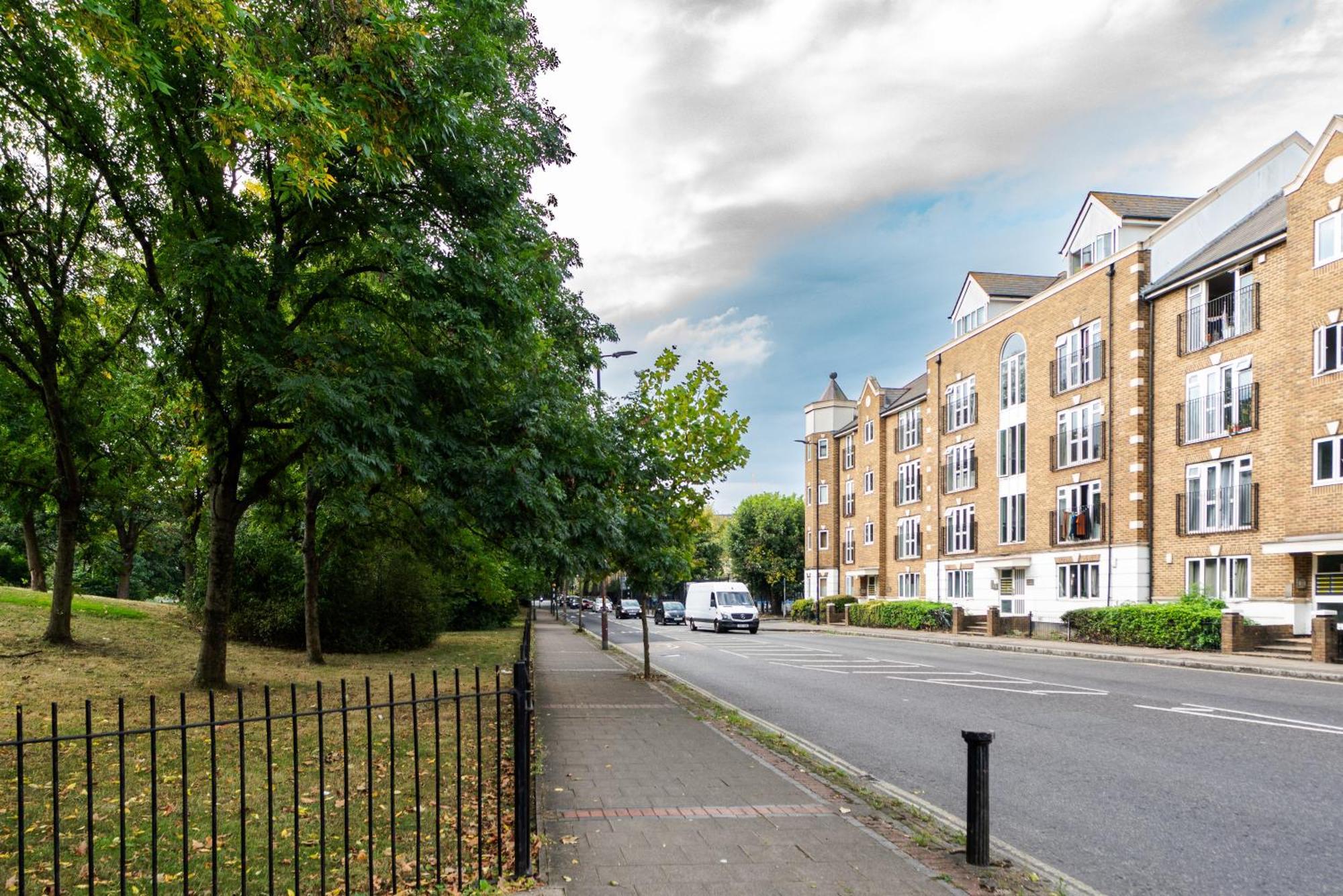 Apartamento Bright And Spacious Flat With Free Parking Londres