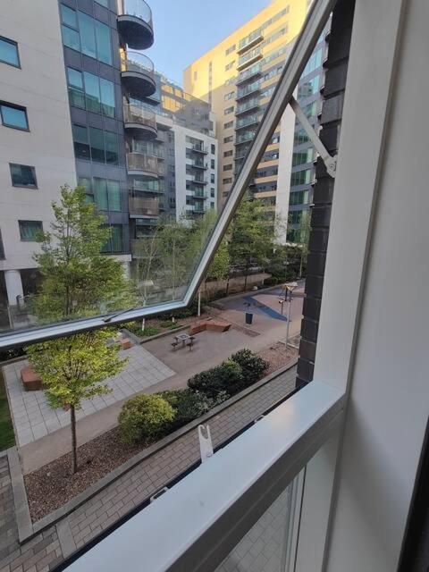 Canary Wharf Quarto em Acomodações Particulares