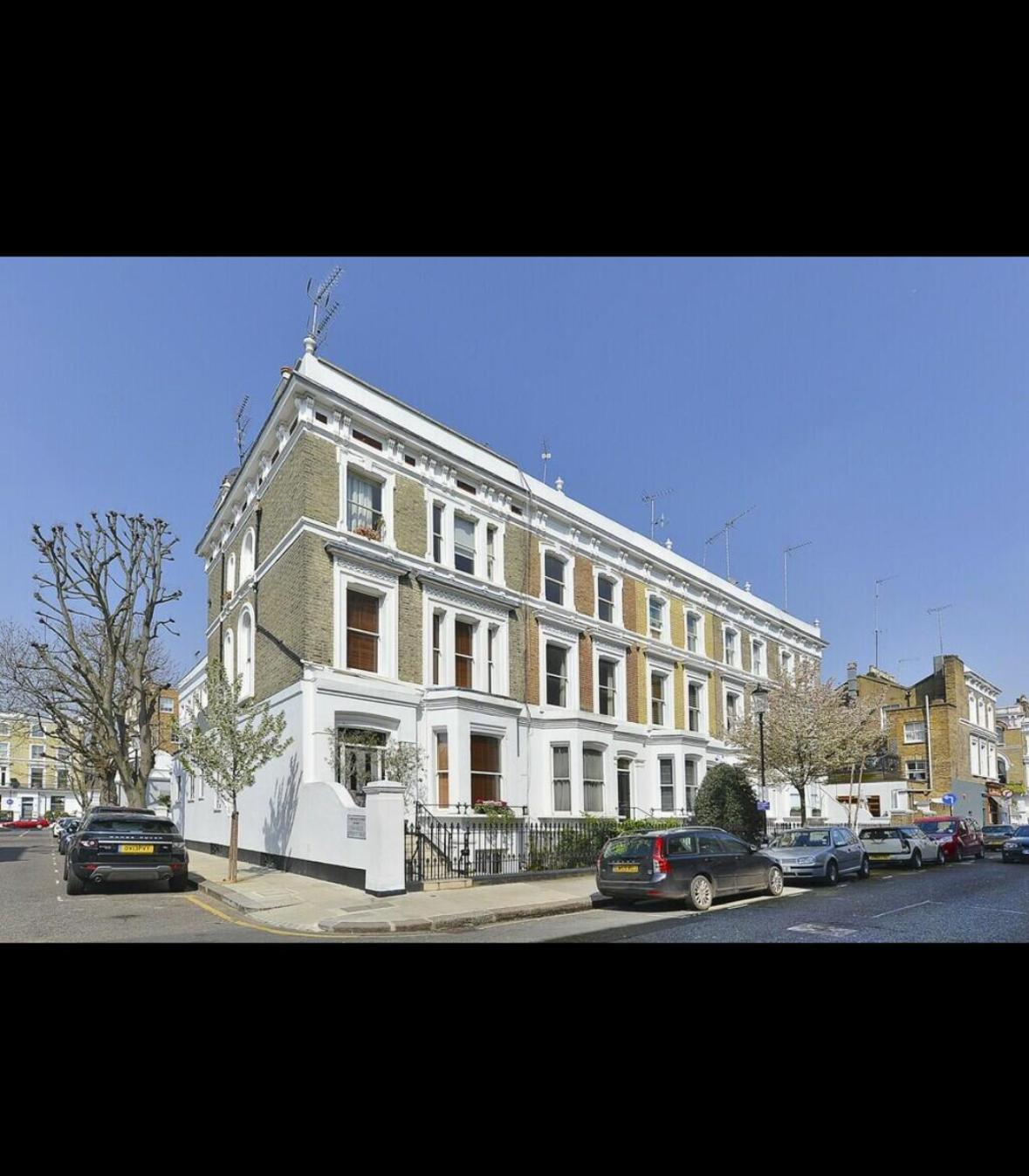 Chelsea Snug With Garden Apartment