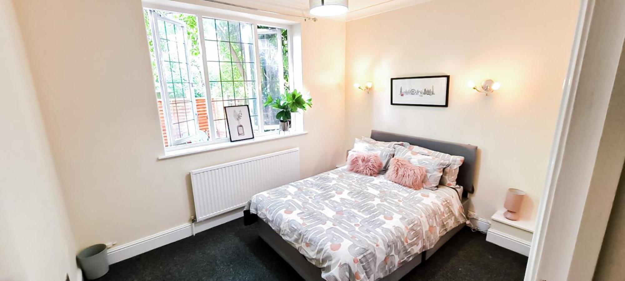 Cosy Near Hampstead Heath With Free On-site Parking & Private Gardens, Golders Green Apartamento *