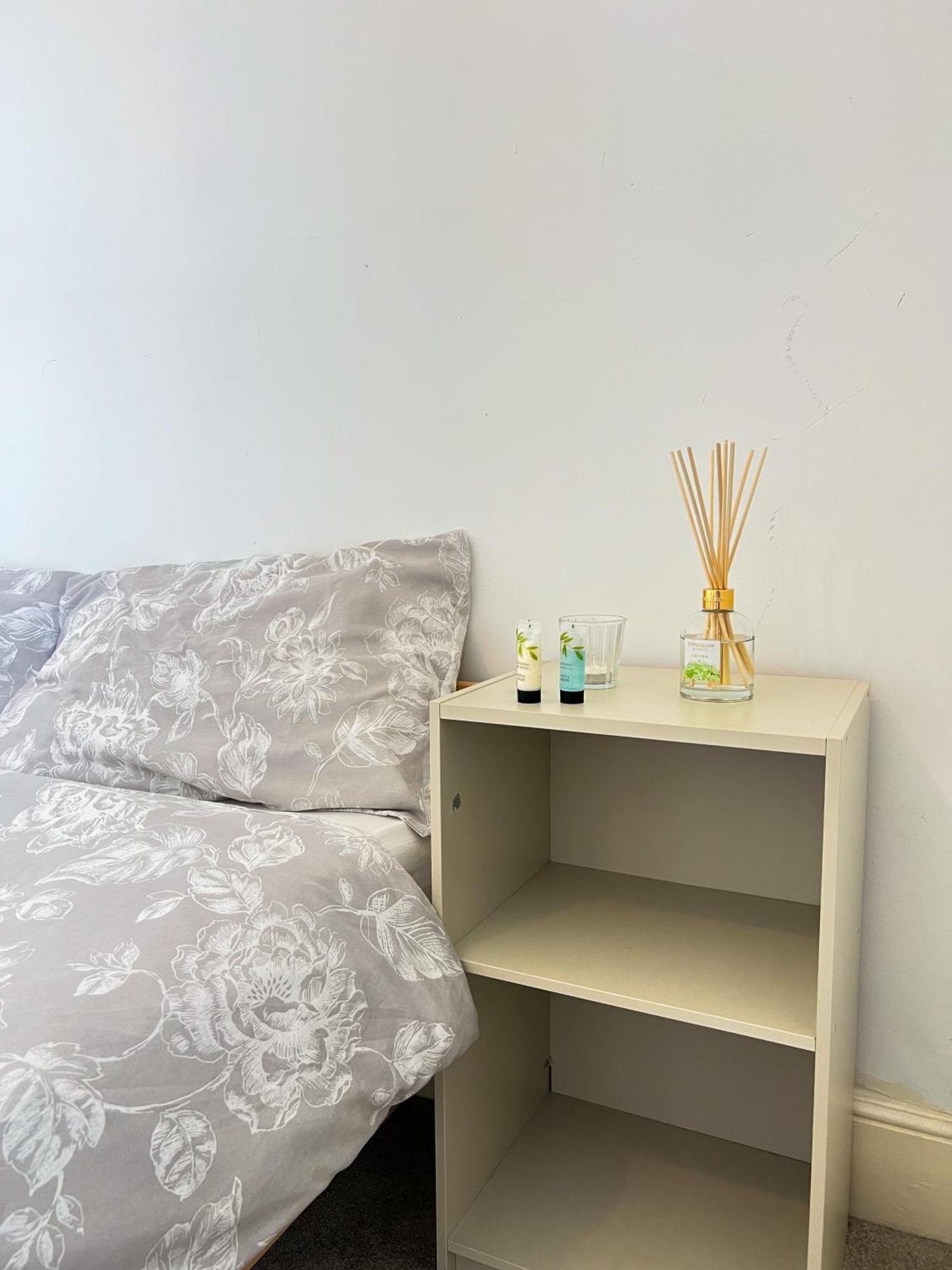 Welcome 2 Bedrooms Flat In Wimbledon Appartement *