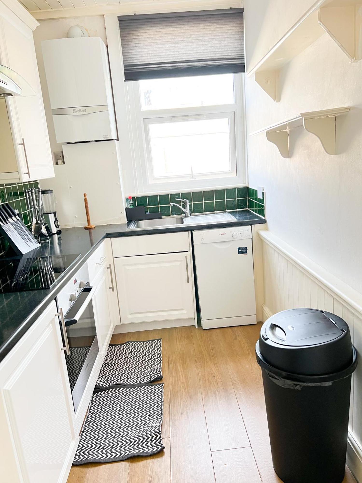 Appartement Welcome 2 Bedrooms Flat In Wimbledon Londen