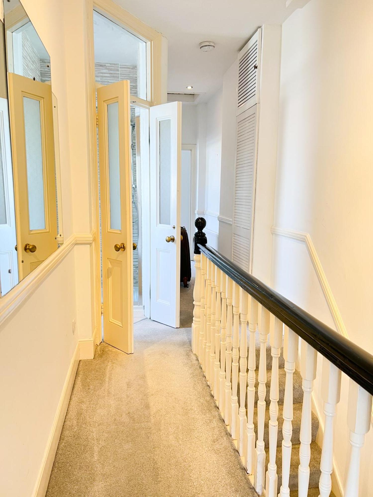 Appartement Welcome 2 Bedrooms Flat In Wimbledon Londen