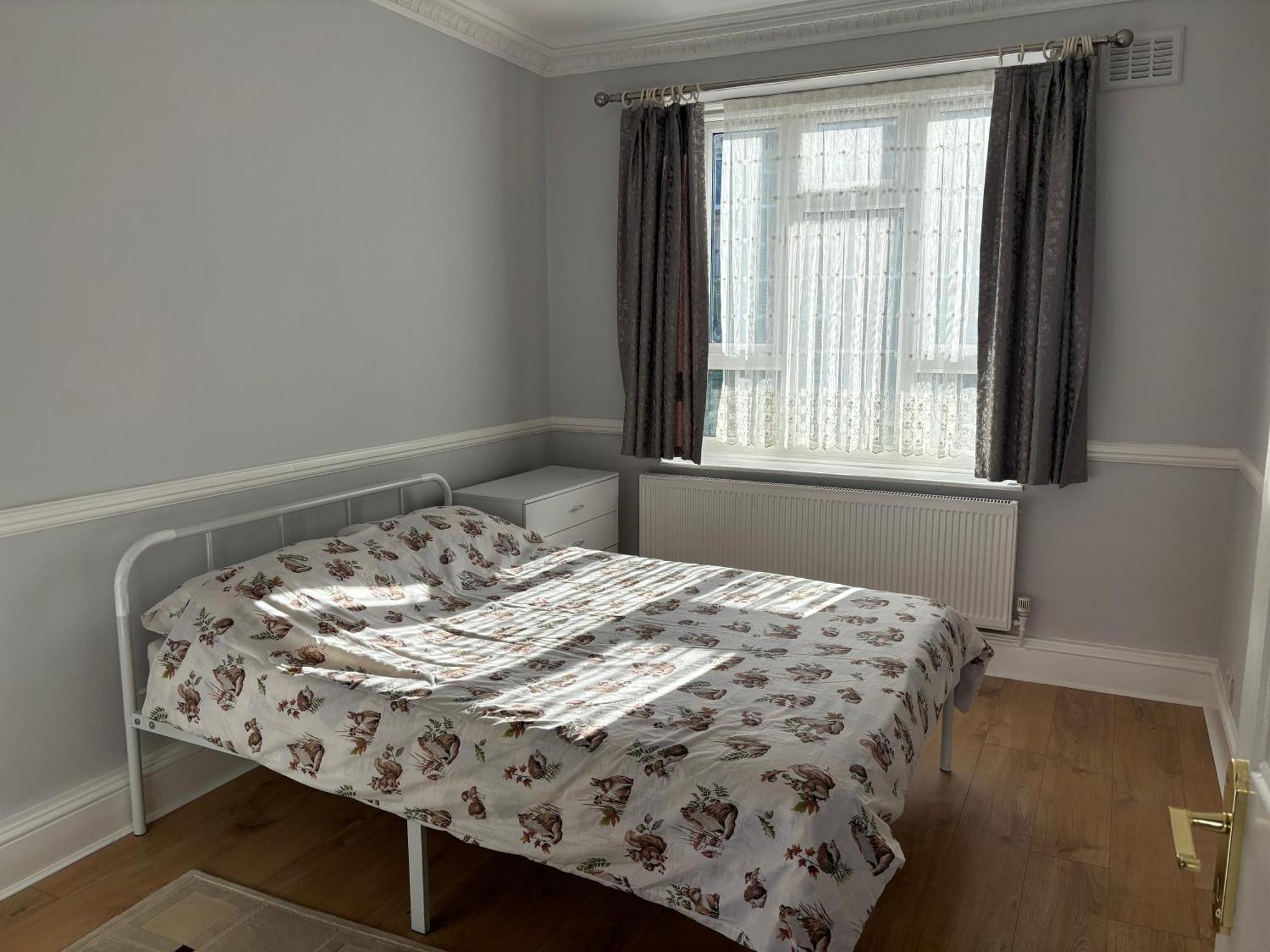 Bright 2 Bedroom Flat Close To Centre Londres