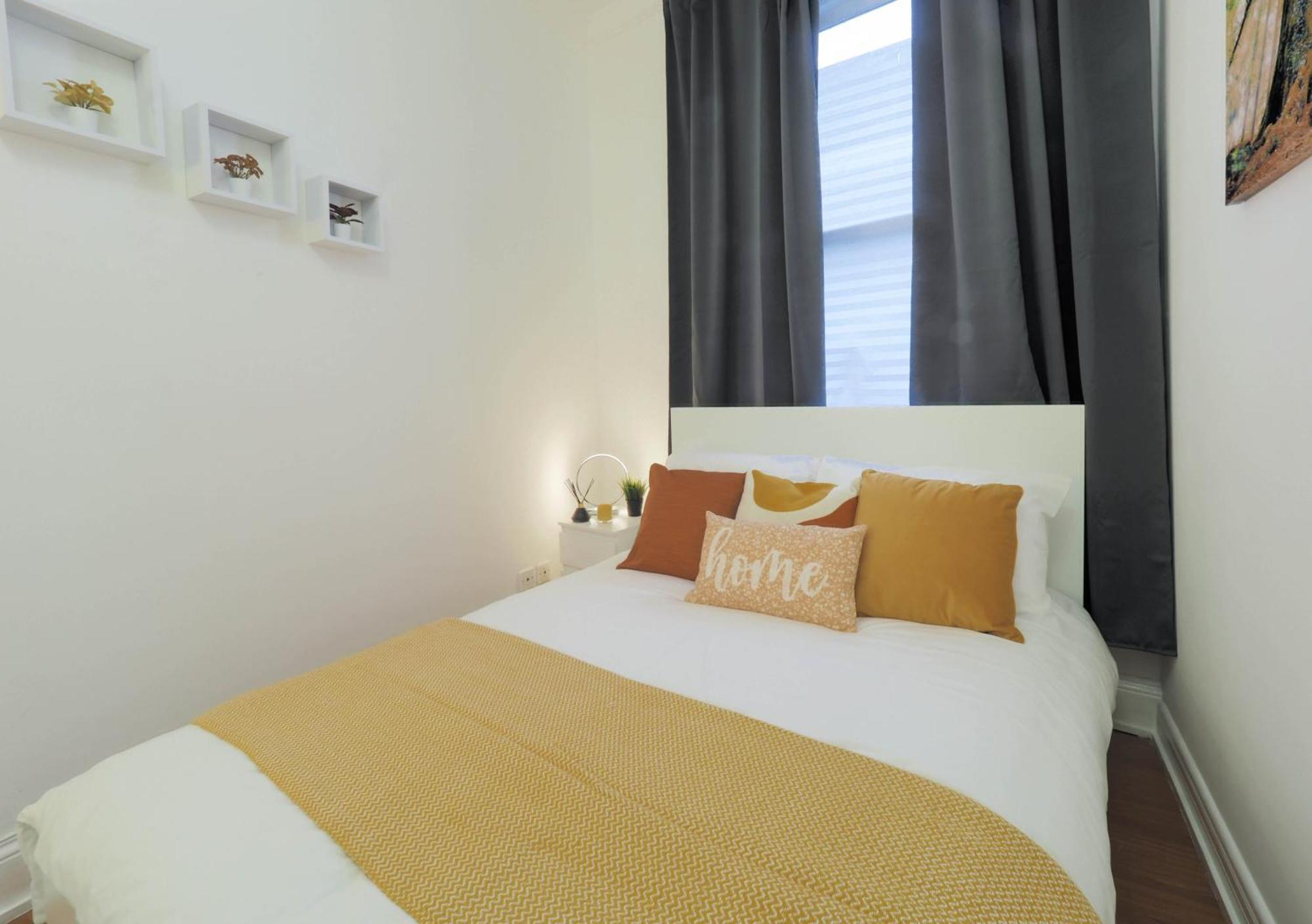 Appartement F1 Cozy 2 Bed Flat Opposite Olympia Sleeps 5 People