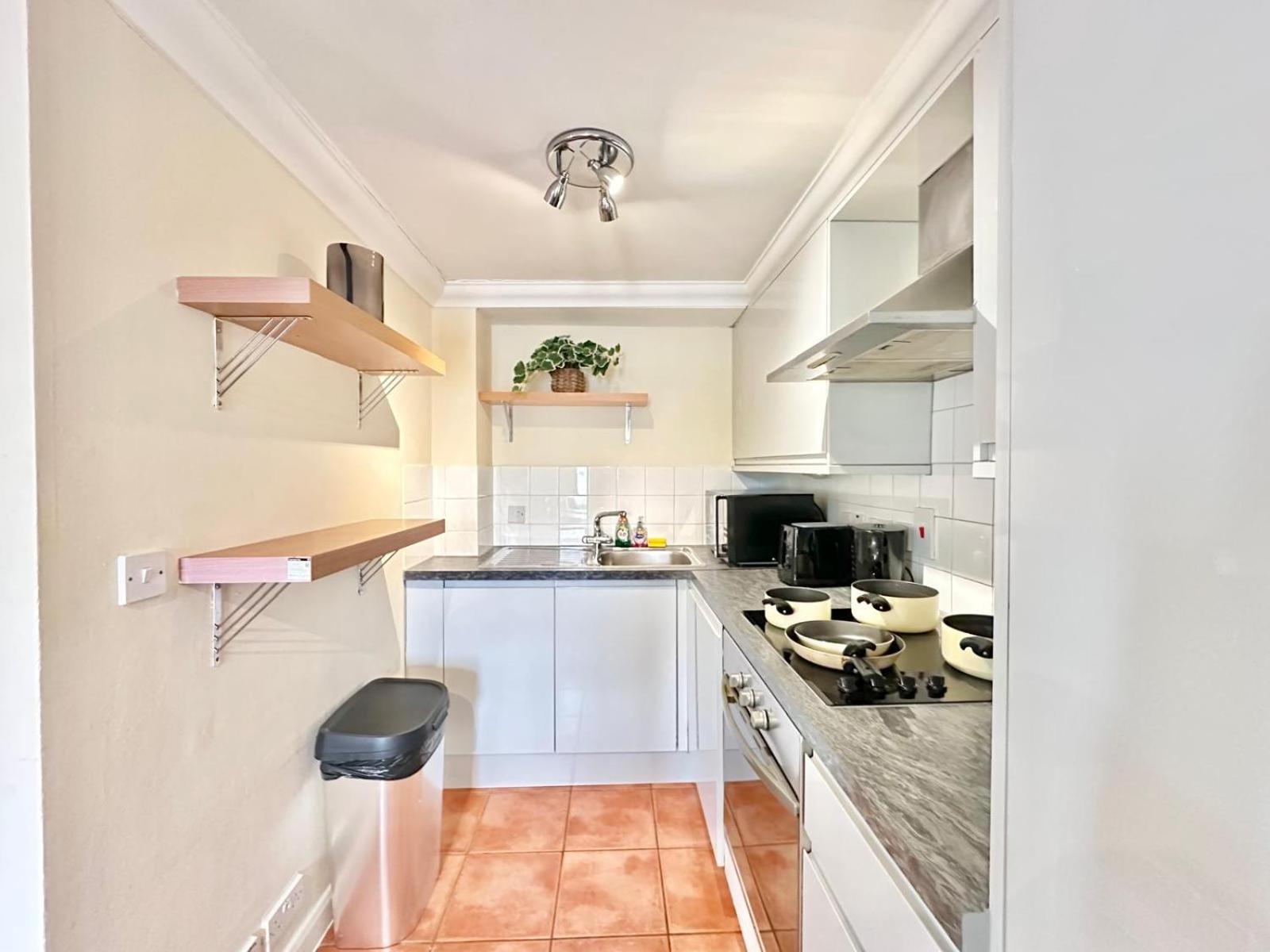 Central Beautiful Two Bedroom