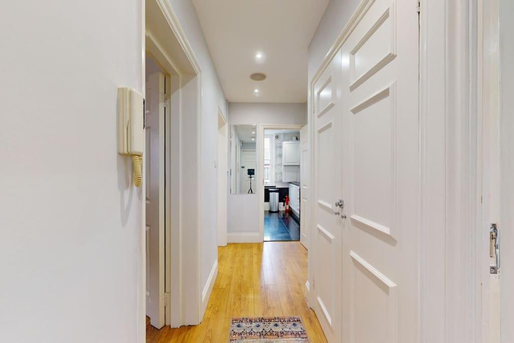 Beautiful 3 Bed Ground Floor - St John's Wood Appartement *