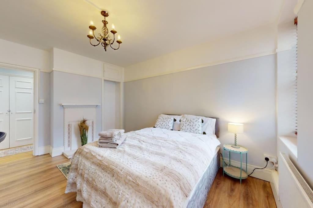 Beautiful 3 Bed Ground Floor - St John's Wood Appartement