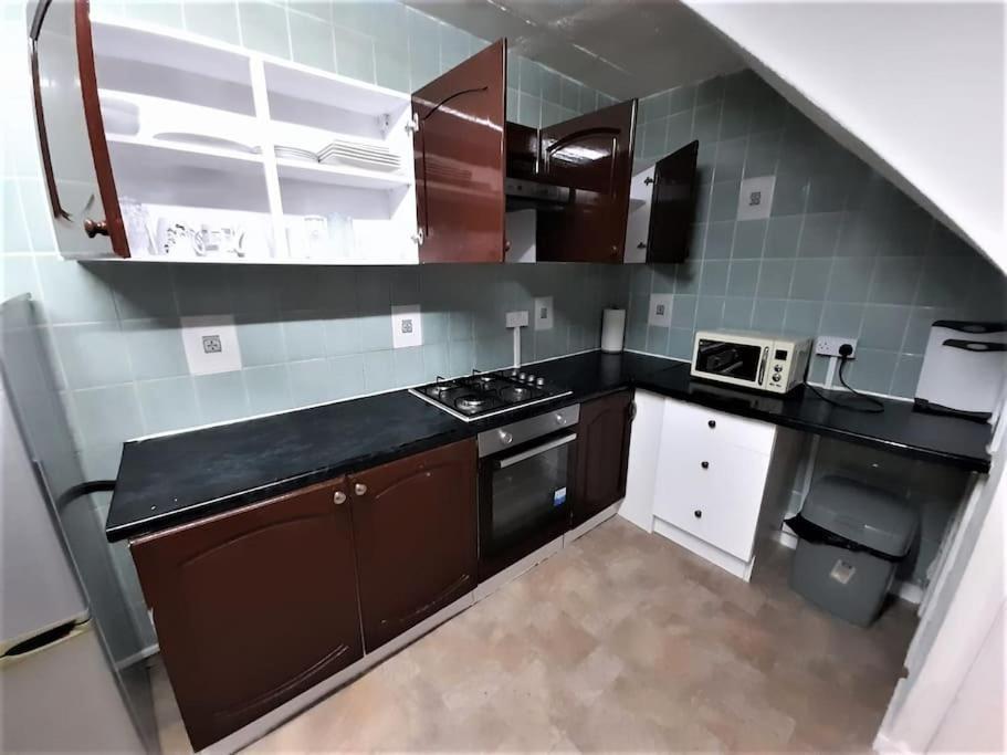 Zone 1, 3bedroom With A Garden *