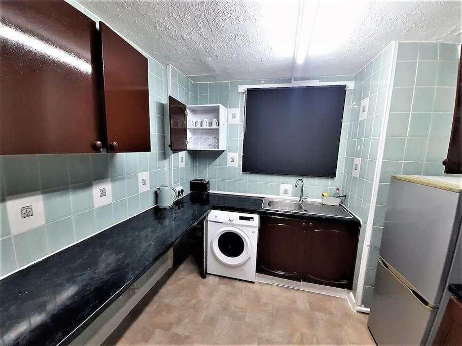 Zone 1, 3bedroom With A Garden