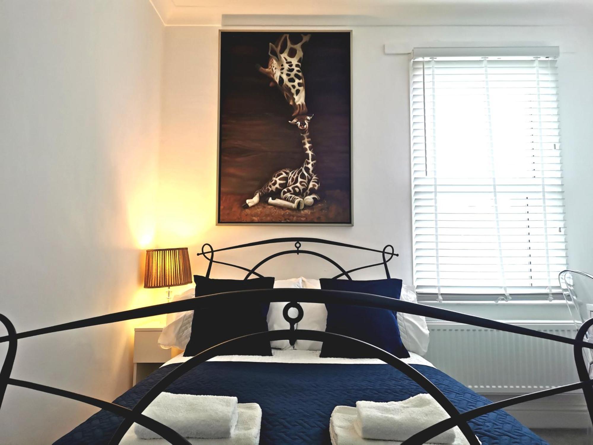 Retreat-2 Bedroom House Parking & Garden Сasa de vacaciones Londres